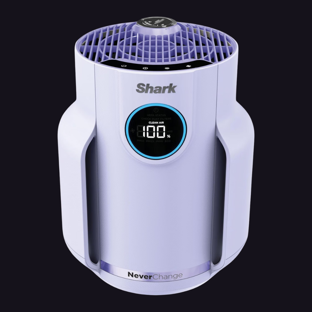 Shark NeverChange Compact Pro displaying CleanSense IQ percentage